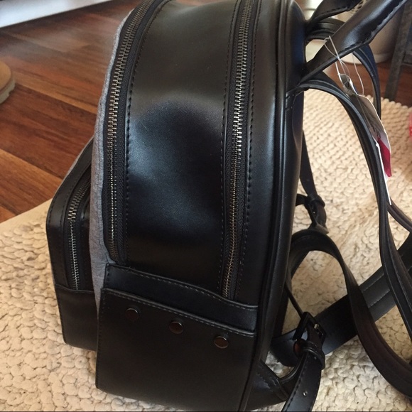 2007 burton custom snowboard Mission Bindings AGV K1 VR46 Sky tote&carry Model:Kahle